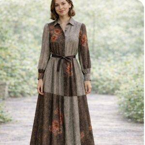 Kerbella | Vintage Lux Pleated Hemline  Print Dress